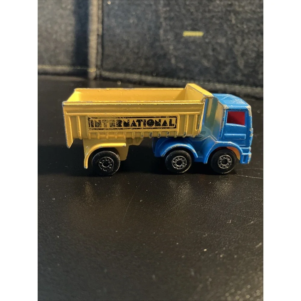 1980‎ MATCHBOX Lesney No 30 Leyland Articulated International Dump Truck Quarry